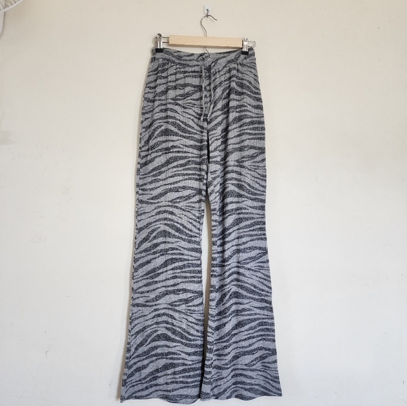 Eleven by Venus Williams Athletic Fashion Matching Workout Suit Zebra Print  S/M - Picture 4 of 6